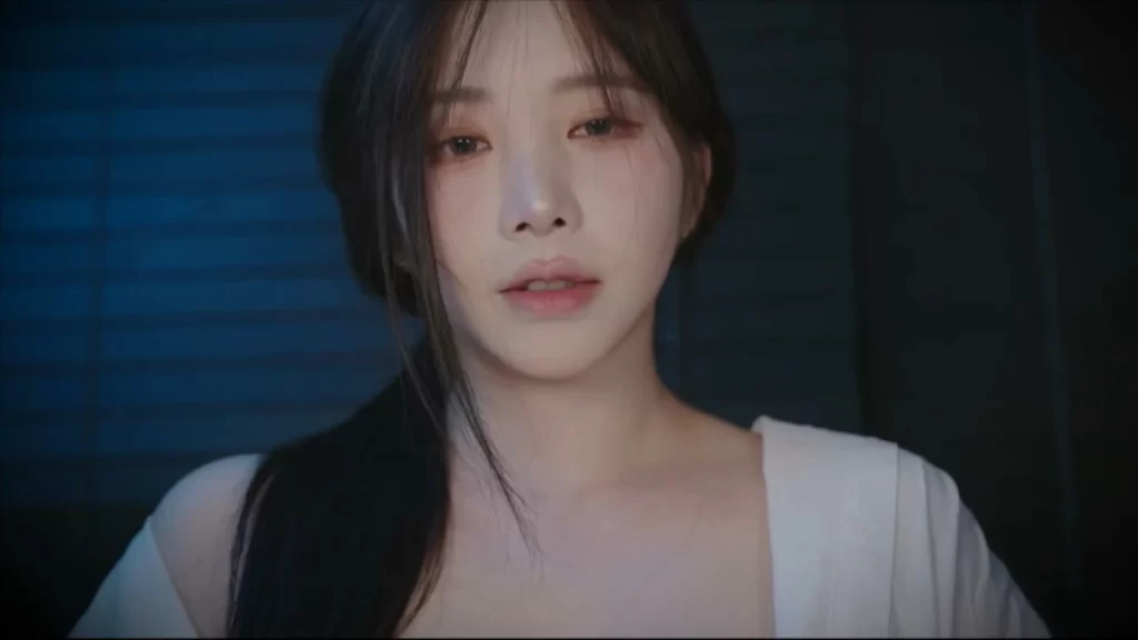 Yoonying的ASMR艺术：〈漫画馆老板的秘密〉如何用声音构建沉浸式叙事-橘喵